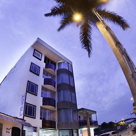 Hotel Confort Ariari Granada  Buitenkant foto