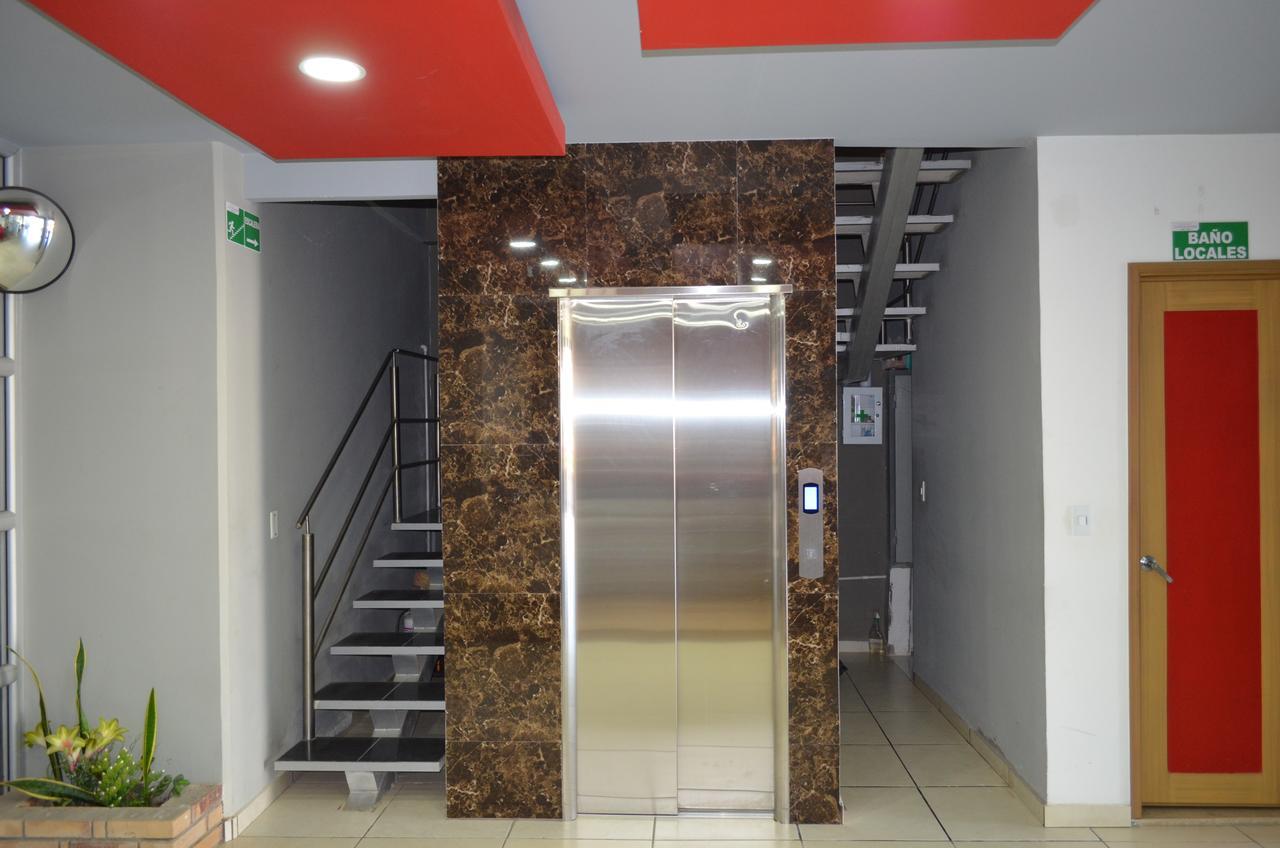 Hotel Confort Ariari Granada  Buitenkant foto