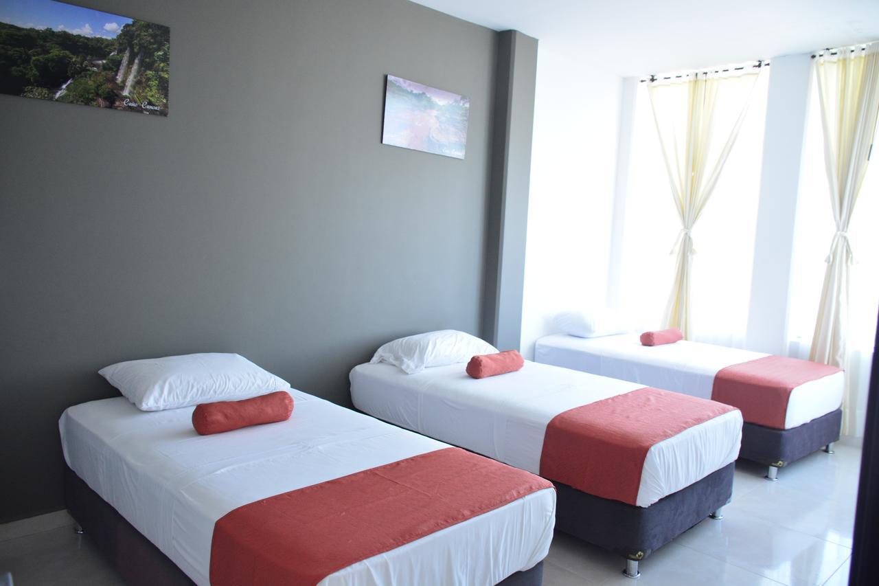 Hotel Confort Ariari Granada  Buitenkant foto